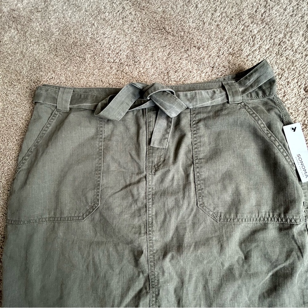 Sonoma Womens Army Green Mid Thigh Lenght Skirt With Pockets NWT - Size 14 - Picture 2 of 8
